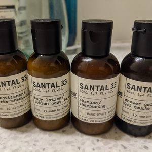 Le Labo toiletries set - Santal 33